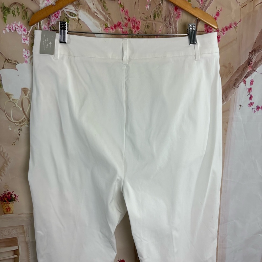 NEW Ashley Stewart Elegant White Ankle Pant - Picture 5 of 9